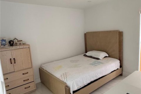 Appartement à louer à Miami, Floride: 2 chambres, 72.65 m2 № 2060932 - photo 9