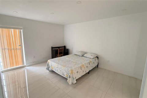 Appartement à louer à Miami, Floride: 2 chambres, 72.65 m2 № 2060932 - photo 14