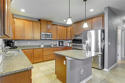 House in Green Cove Springs, Florida 5 bedrooms, 286.05 sq.m. № 2215943 - photo 5