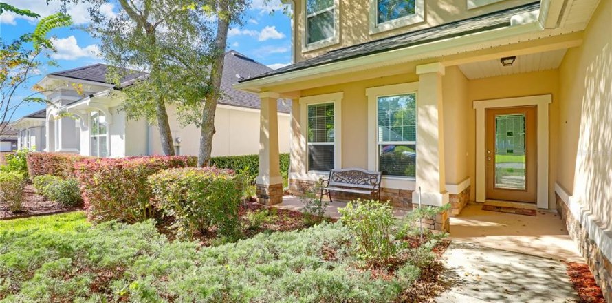 House in Green Cove Springs, Florida 5 bedrooms, 286.05 sq.m. № 2215943