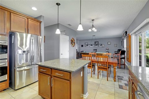 House in Green Cove Springs, Florida 5 bedrooms, 286.05 sq.m. № 2215943 - photo 22