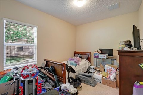House in Green Cove Springs, Florida 5 bedrooms, 286.05 sq.m. № 2215943 - photo 24