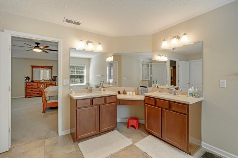 House in Green Cove Springs, Florida 5 bedrooms, 286.05 sq.m. № 2215943 - photo 30