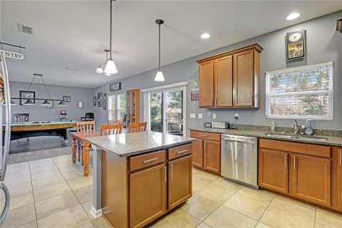 House in Green Cove Springs, Florida 5 bedrooms, 286.05 sq.m. № 2215943 - photo 21
