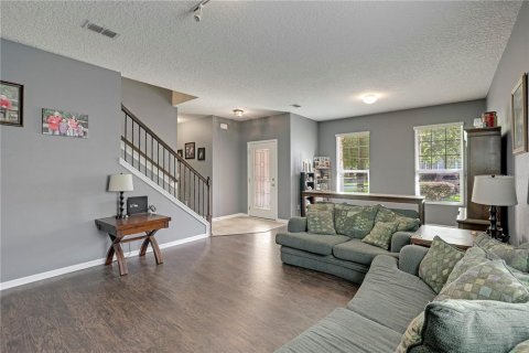 House in Green Cove Springs, Florida 5 bedrooms, 286.05 sq.m. № 2215943 - photo 4