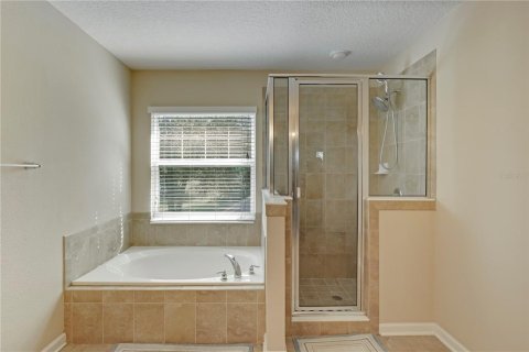 House in Green Cove Springs, Florida 5 bedrooms, 286.05 sq.m. № 2215943 - photo 29