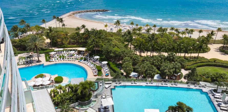 Condo à Bal Harbour, Floride, 3 chambres  № 2037930