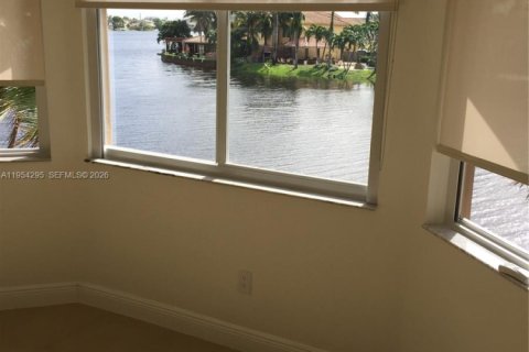 Villa ou maison à vendre à Doral, Floride: 4 chambres, 214.79 m2 № 2010854 - photo 19