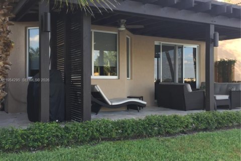 Villa ou maison à vendre à Doral, Floride: 4 chambres, 214.79 m2 № 2010854 - photo 7