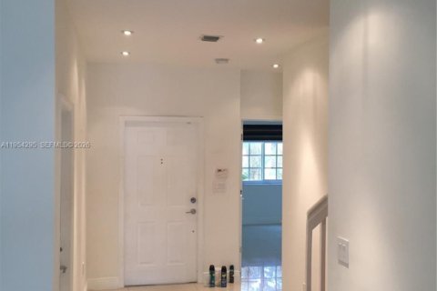 Villa ou maison à vendre à Doral, Floride: 4 chambres, 214.79 m2 № 2010854 - photo 14