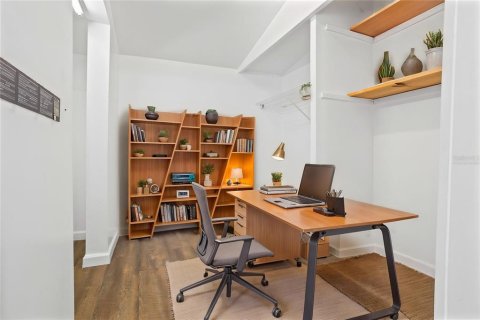 Купить виллу или дом в Кэсселберри, Флорида 8 комнат, 79.99м2, № 2150389 - фото 17