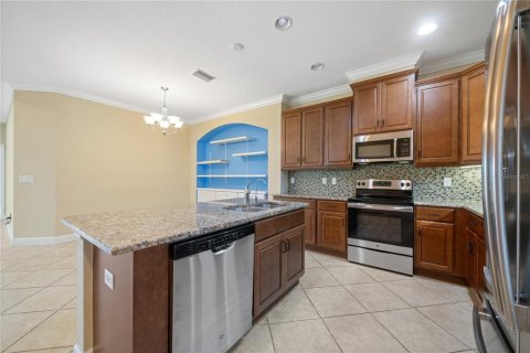 House in Sun City Center, Florida 3 bedrooms, 145.67 sq.m. № 1912832 - photo 14