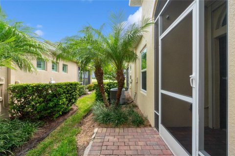 House in Sun City Center, Florida 3 bedrooms, 145.67 sq.m. № 1912832 - photo 6