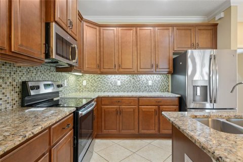 House in Sun City Center, Florida 3 bedrooms, 145.67 sq.m. № 1912832 - photo 17