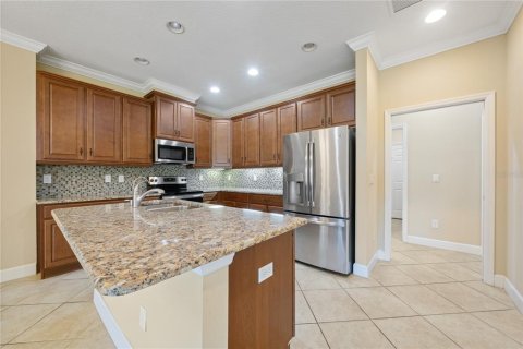 House in Sun City Center, Florida 3 bedrooms, 145.67 sq.m. № 1912832 - photo 11