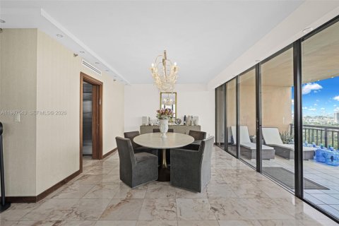 Copropriété à vendre à Bal Harbour, Floride: 2 chambres, 182.74 m2 № 2048923 - photo 28