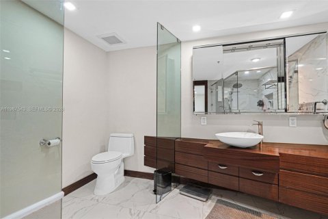 Copropriété à vendre à Bal Harbour, Floride: 2 chambres, 182.74 m2 № 2048923 - photo 22