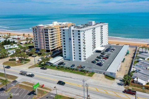 Condominio en venta en Ormond Beach, Florida, 2 dormitorios, 120.77 m2 № 1724301 - foto 1