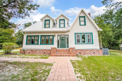 Villa ou maison à vendre à DeLand, Floride: 6 chambres, 258.83 m2 № 1808584 - photo 1