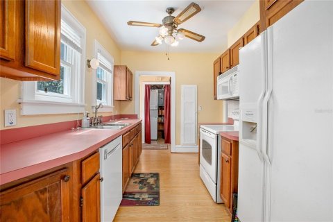 Villa ou maison à vendre à DeLand, Floride: 6 chambres, 258.83 m2 № 1808584 - photo 12