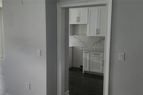 Townhouse in Wesley Chapel, Florida 3 bedrooms, 156.63 sq.m. № 1820579 - photo 5