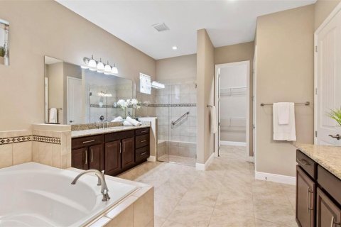 Casa en venta en Groveland, Florida, 3 dormitorios, 235.41 m2 № 2354732 - foto 24
