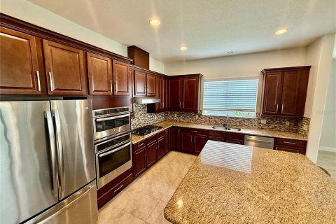 Casa en venta en Groveland, Florida, 3 dormitorios, 235.41 m2 № 2354732 - foto 11