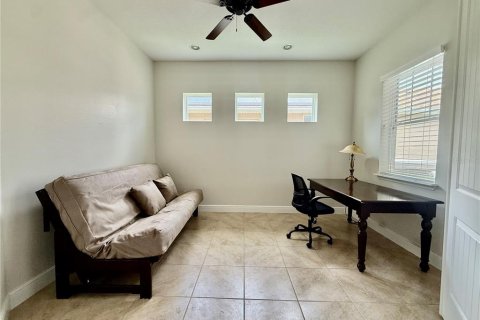 Casa en venta en Groveland, Florida, 3 dormitorios, 235.41 m2 № 2354732 - foto 5