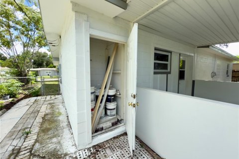 Villa ou maison à vendre à Orlando, Floride: 4 chambres, 142.88 m2 № 1903511 - photo 2