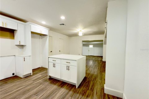 Villa ou maison à vendre à Orlando, Floride: 4 chambres, 142.88 m2 № 1903511 - photo 10