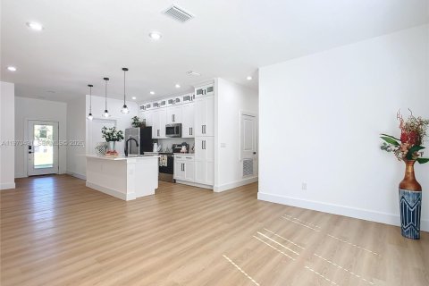 House in Ocala, Florida 4 bedrooms № 2031272 - photo 8