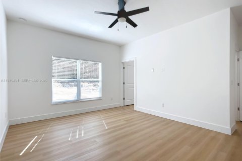 House in Ocala, Florida 4 bedrooms № 2031272 - photo 13