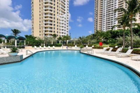 Condo in Miami, Florida, 2 bedrooms  № 1768450 - photo 4