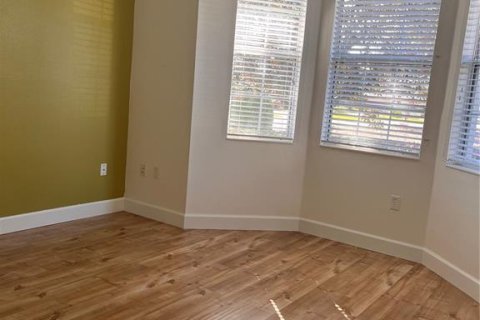 Снять в аренду виллу или дом в Окала, Флорида 4 комнаты, 188.22м2, № 1777379 - фото 5