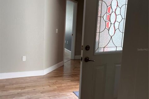 Снять в аренду виллу или дом в Окала, Флорида 4 комнаты, 188.22м2, № 1777379 - фото 3