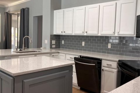 Снять в аренду виллу или дом в Окала, Флорида 4 комнаты, 188.22м2, № 1777379 - фото 12