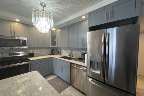 Condominio en venta en Hallandale Beach, Florida, 1 dormitorio, 120.77 m2 № 2193987 - foto 5