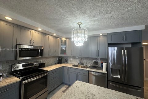 Condominio en venta en Hallandale Beach, Florida, 1 dormitorio, 120.77 m2 № 2193987 - foto 6