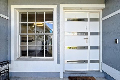 House in Orlando, Florida 4 bedrooms, 200.11 sq.m. № 1913361 - photo 6