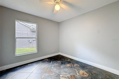 House in Orlando, Florida 4 bedrooms, 200.11 sq.m. № 1913361 - photo 21