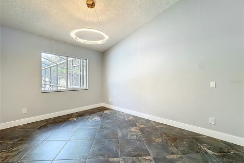 House in Orlando, Florida 4 bedrooms, 200.11 sq.m. № 1913361 - photo 11