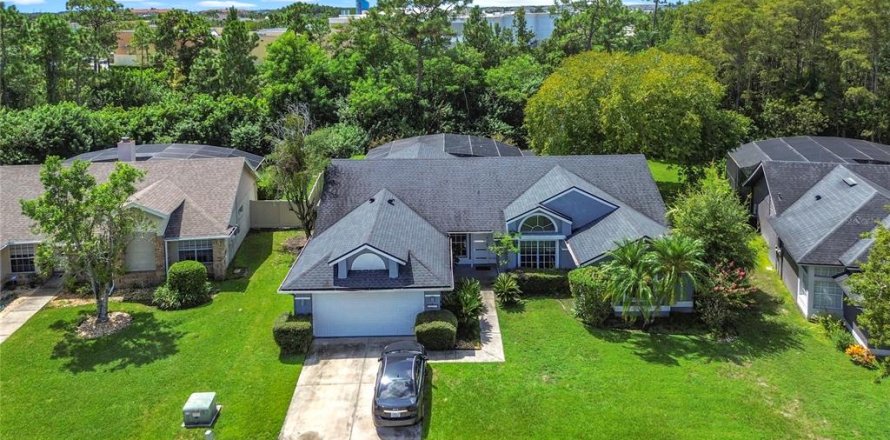 House in Orlando, Florida 4 bedrooms, 200.11 sq.m. № 1913361