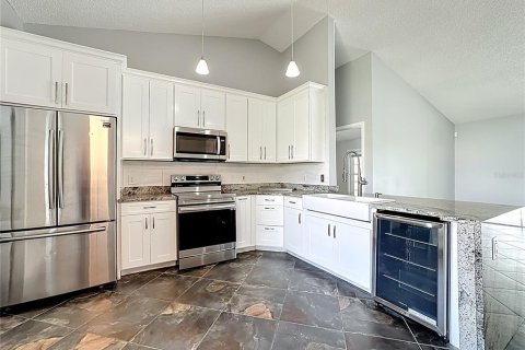 House in Orlando, Florida 4 bedrooms, 200.11 sq.m. № 1913361 - photo 20