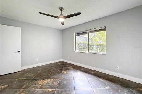 House in Orlando, Florida 4 bedrooms, 200.11 sq.m. № 1913361 - photo 25