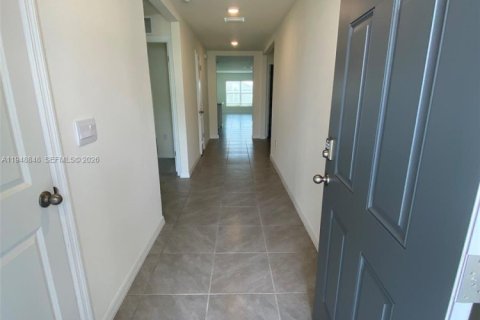 Villa ou maison à vendre à Ocala, Floride: 4 chambres № 2005070 - photo 4