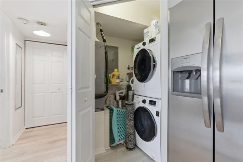 Купить кондоминиум в Сарасота, Флорида 3 комнаты, 63.08м2, № 2109272 - фото 19
