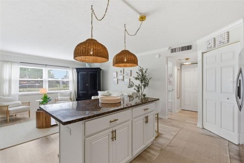 Купить кондоминиум в Сарасота, Флорида 3 комнаты, 63.08м2, № 2109272 - фото 11