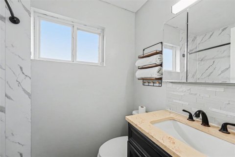House in Saint Petersburg, Florida 3 bedrooms, 131.18 sq.m. № 2196474 - photo 22