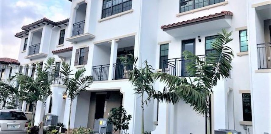 Touwnhouse à Pembroke Pines, Floride 4 chambres, 178.28 m2 № 1794413