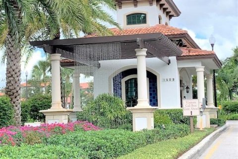 Touwnhouse à louer à Pembroke Pines, Floride: 4 chambres, 178.28 m2 № 1794413 - photo 3